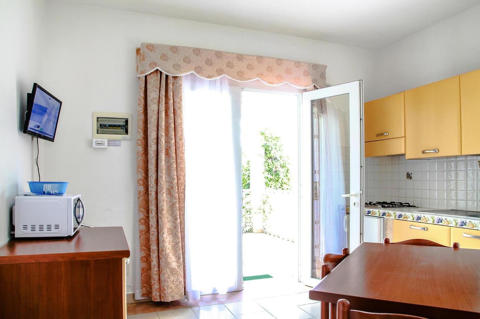 Bungalow In Caorle With Garden Furniture Villa Duna Verde Exteriör bild